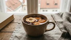 Zima bez opuchlizny i słodkich zachcianek: 3 proste napoje na co dzień