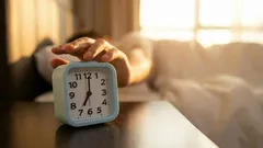 Ile godzin snu naprawdę potrzebujesz – i dlaczego „8 godzin” nie jest dla każdego